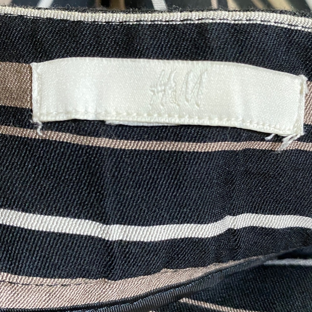 H&M | Wide Leg Vertical Stripe Pants - Picture 6 of 6